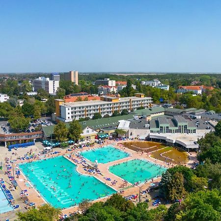 Hunguest Hotel Aqua Sol Hajduszoboszlo Exterior photo
